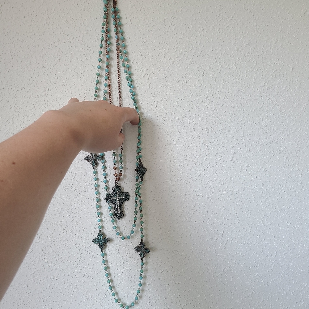 Boot barn cross Shyanne necklace